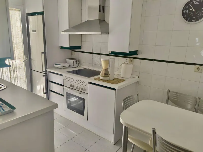 Er zijn vergezichten встретил еен большой террасы фургона 89 метрос ван gran privacidad en dit appartement van 2 slaapzalen en 2 badkamers, adem de салон-komedor en cocina totale uitrusting встретился с воздухом frío y caliente en toda la vivienda. Fantas