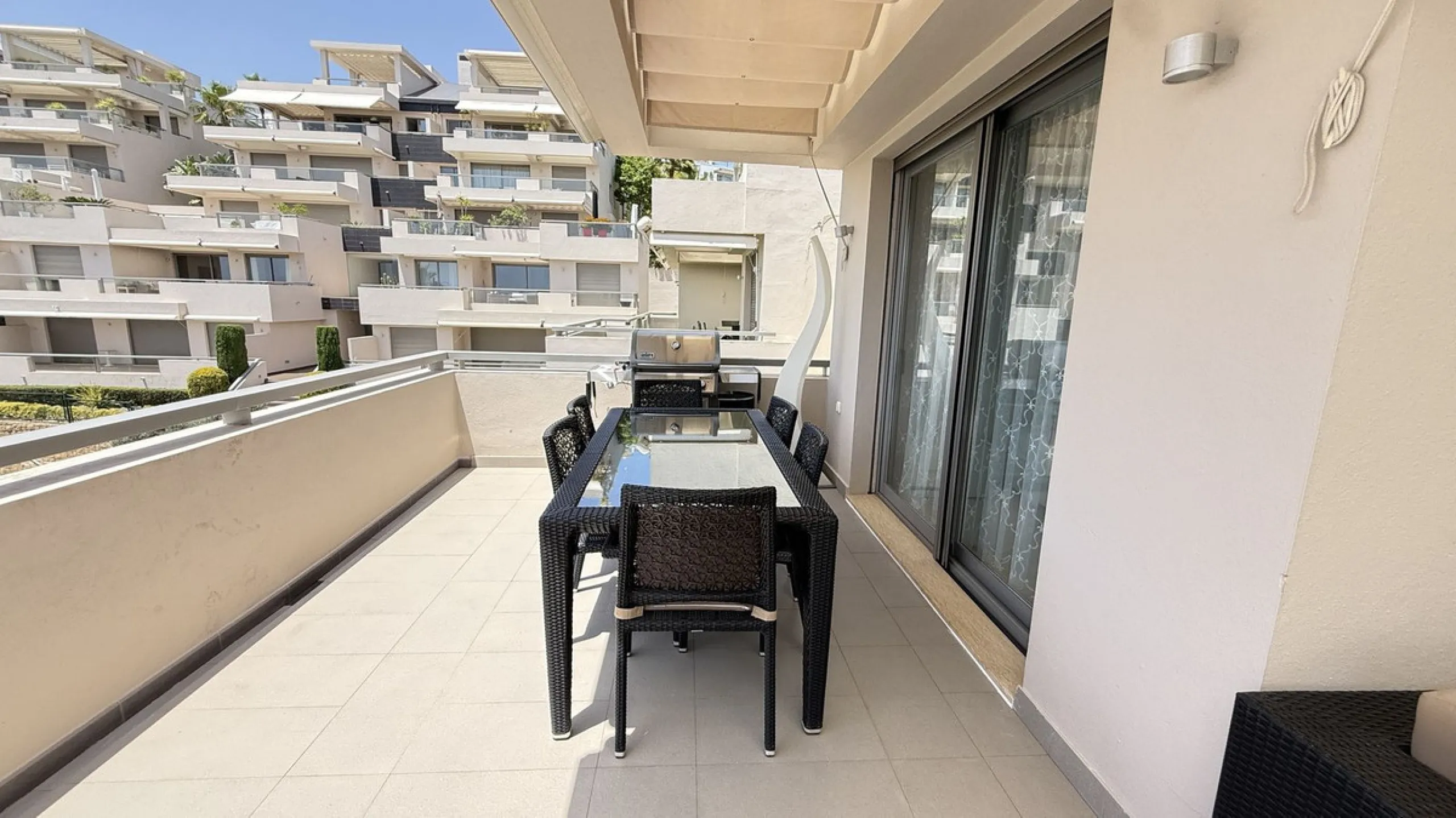 Legant 3-Bedroom Apartment in the Prestigious Los Arrayanes Golf Urbanization, Benahavís