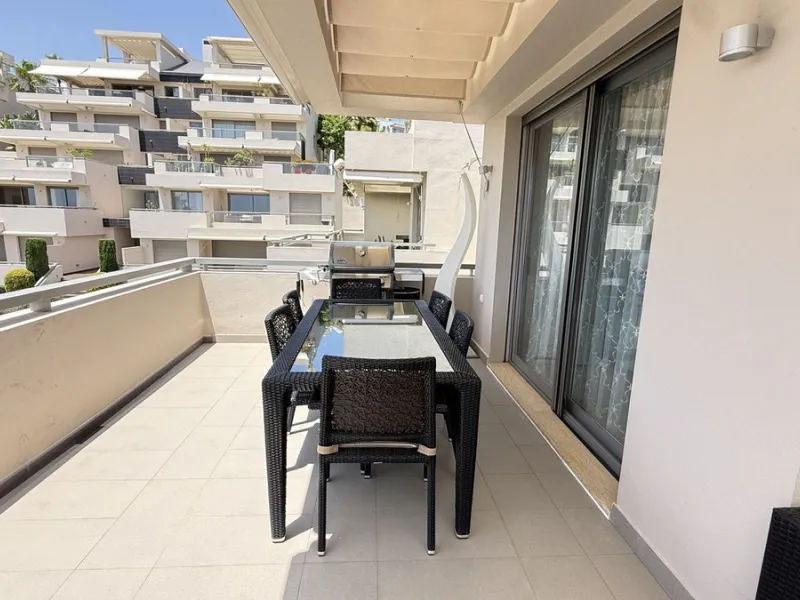 Legant 3-Bedroom Apartment in the Prestigious Los Arrayanes Golf Urbanization, Benahavís