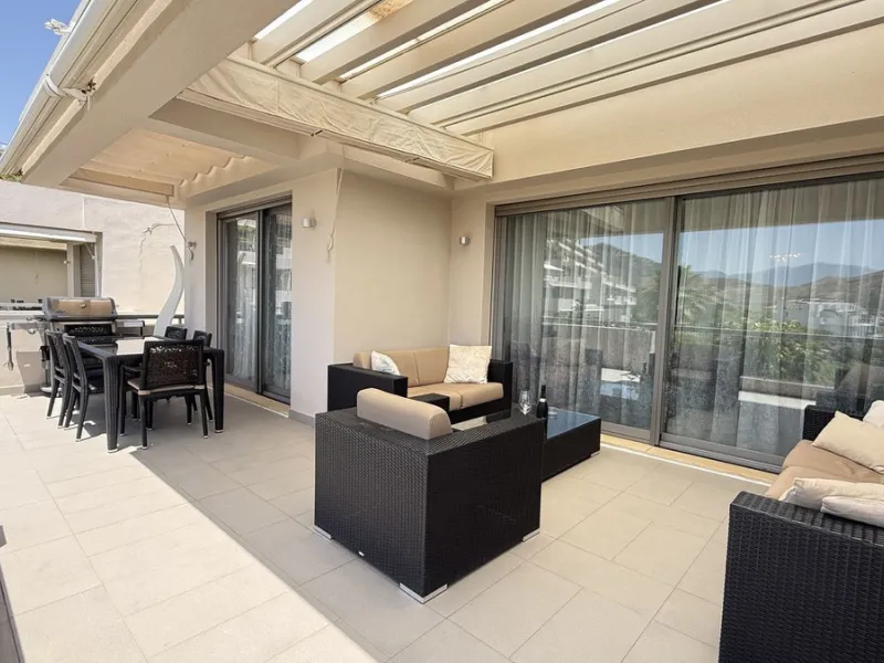 Legant 3-Bedroom Apartment in the Prestigious Los Arrayanes Golf Urbanization, Benahavís
