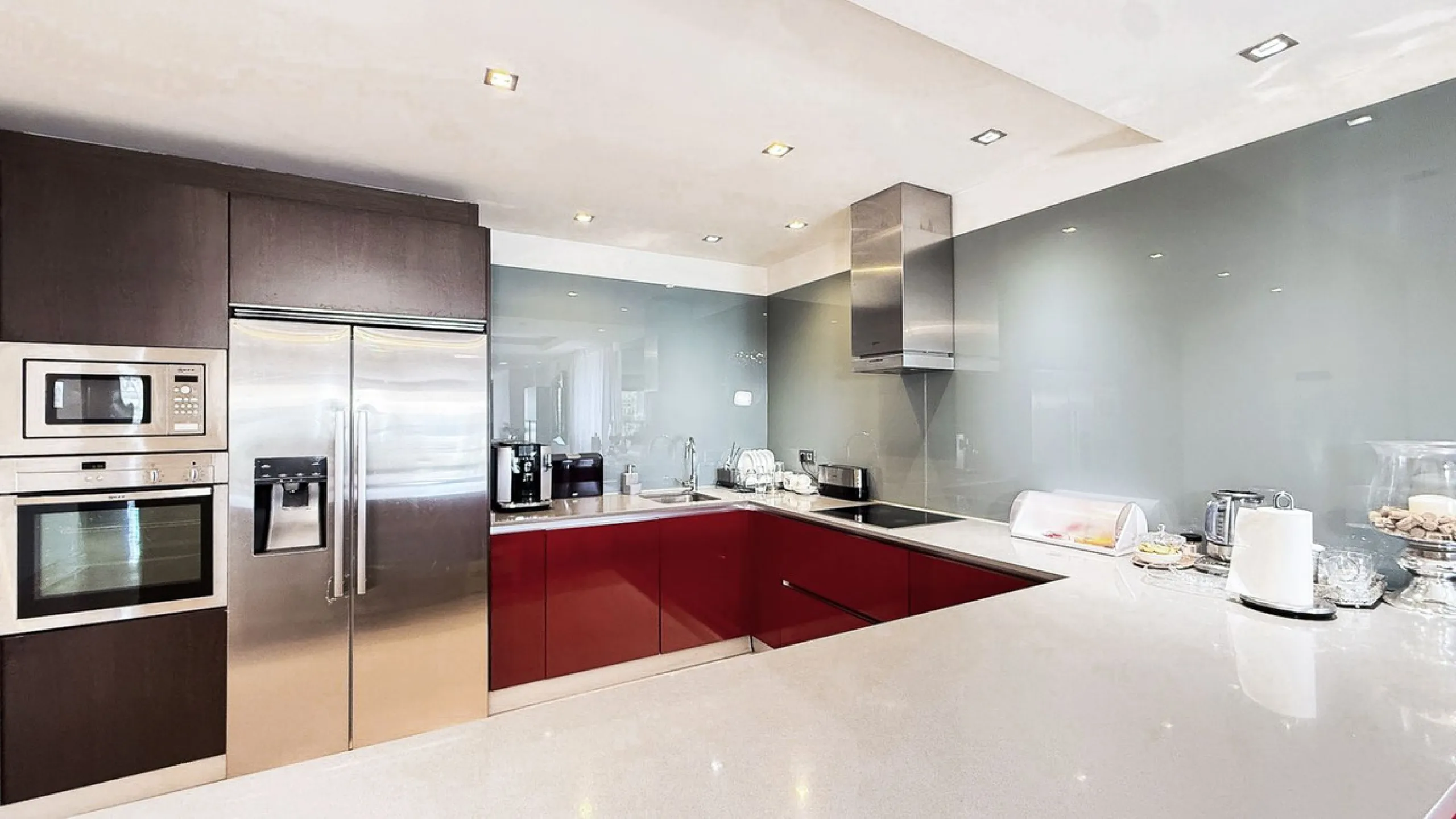 Legant 3-Bedroom Apartment in the Prestigious Los Arrayanes Golf Urbanization, Benahavís