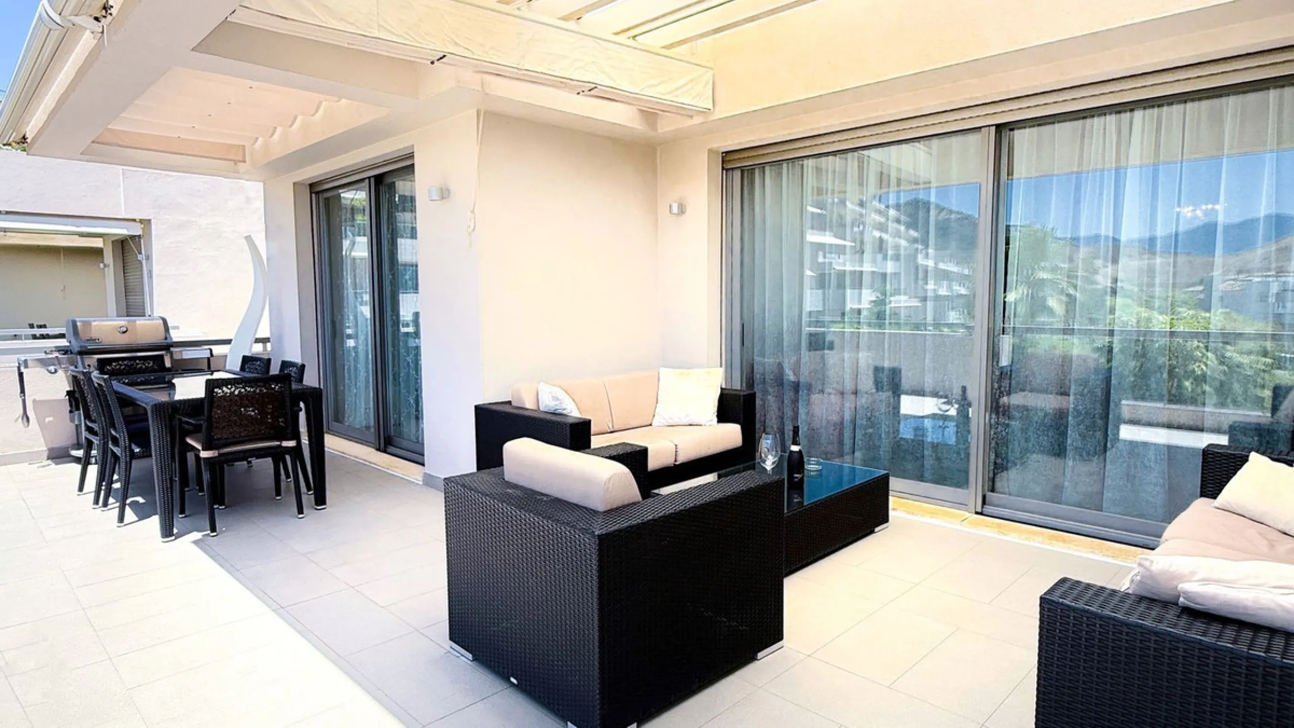 Legant 3-Bedroom Apartment in the Prestigious Los Arrayanes Golf Urbanization, Benahavís