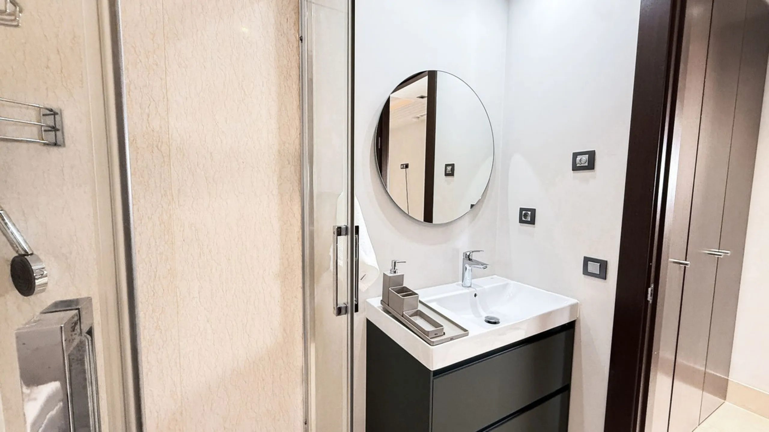 Legant 3-Bedroom Apartment in the Prestigious Los Arrayanes Golf Urbanization, Benahavís