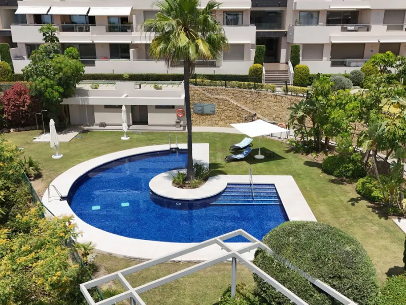 Legant 3-Bedroom Apartment in the Prestigious Los Arrayanes Golf Urbanization, Benahavís