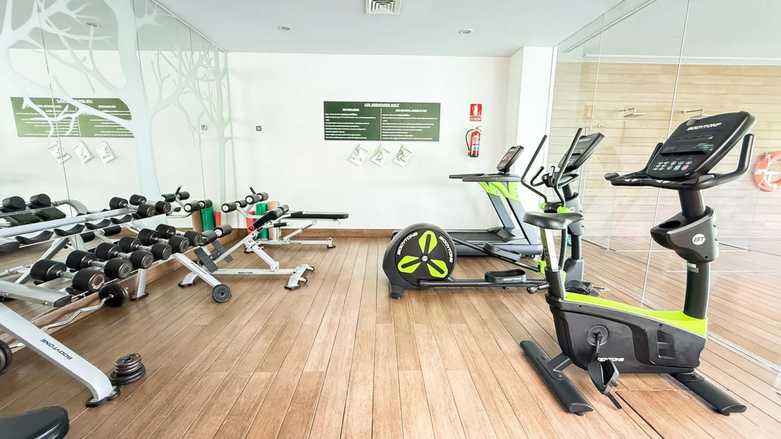 Legant 3-Bedroom Apartment in the Prestigious Los Arrayanes Golf Urbanization, Benahavís