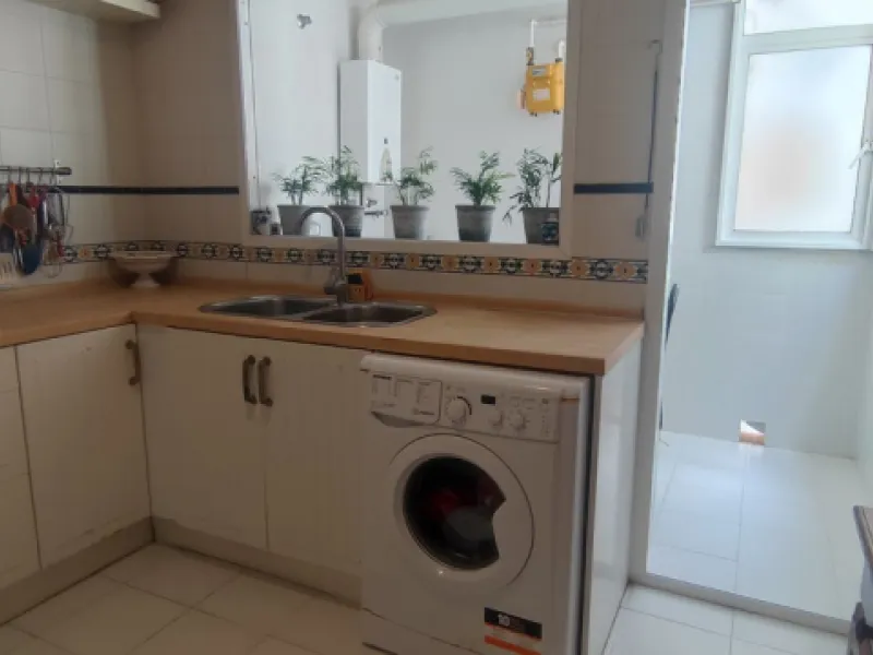 Penthouse with magnificent terrace in one of the most exclusive and sought after neighbourhoods in the city of Malaga. Located in El Limonar, a quiet and residential area, but at the same time next to all the shops and services. A bus line in the same str