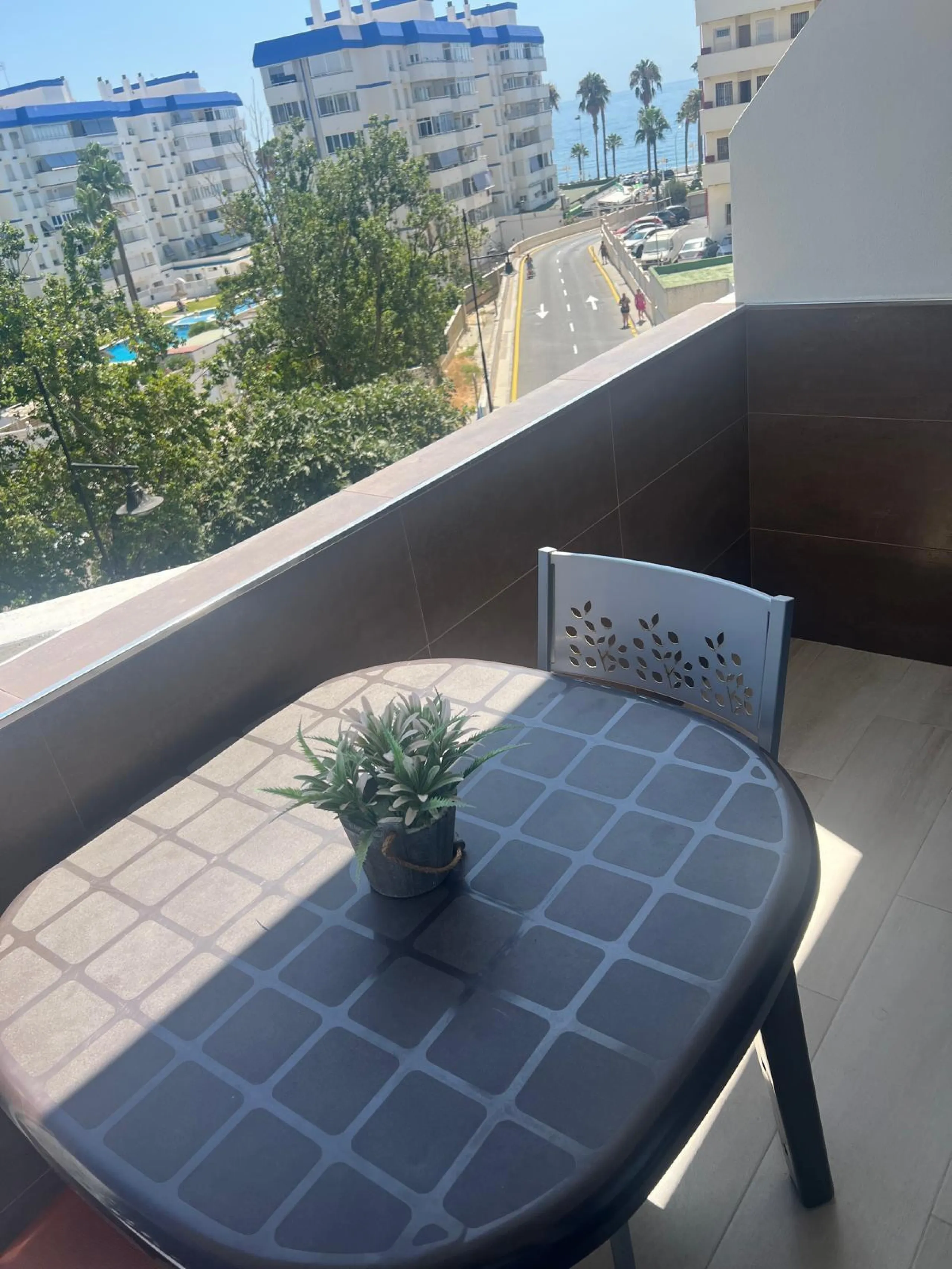 Eng.: Fully equipped apartment with the tourist licence in Benalmadena next to hotel Los Patos and only 150m from the beach!