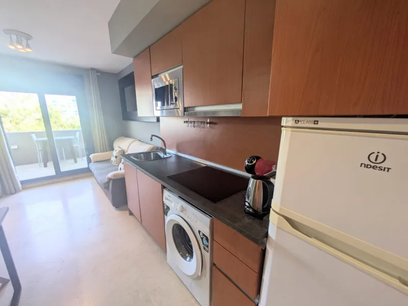 Eng.: Fully equipped apartment with the tourist licence in Benalmadena next to hotel Los Patos and only 150m from the beach!