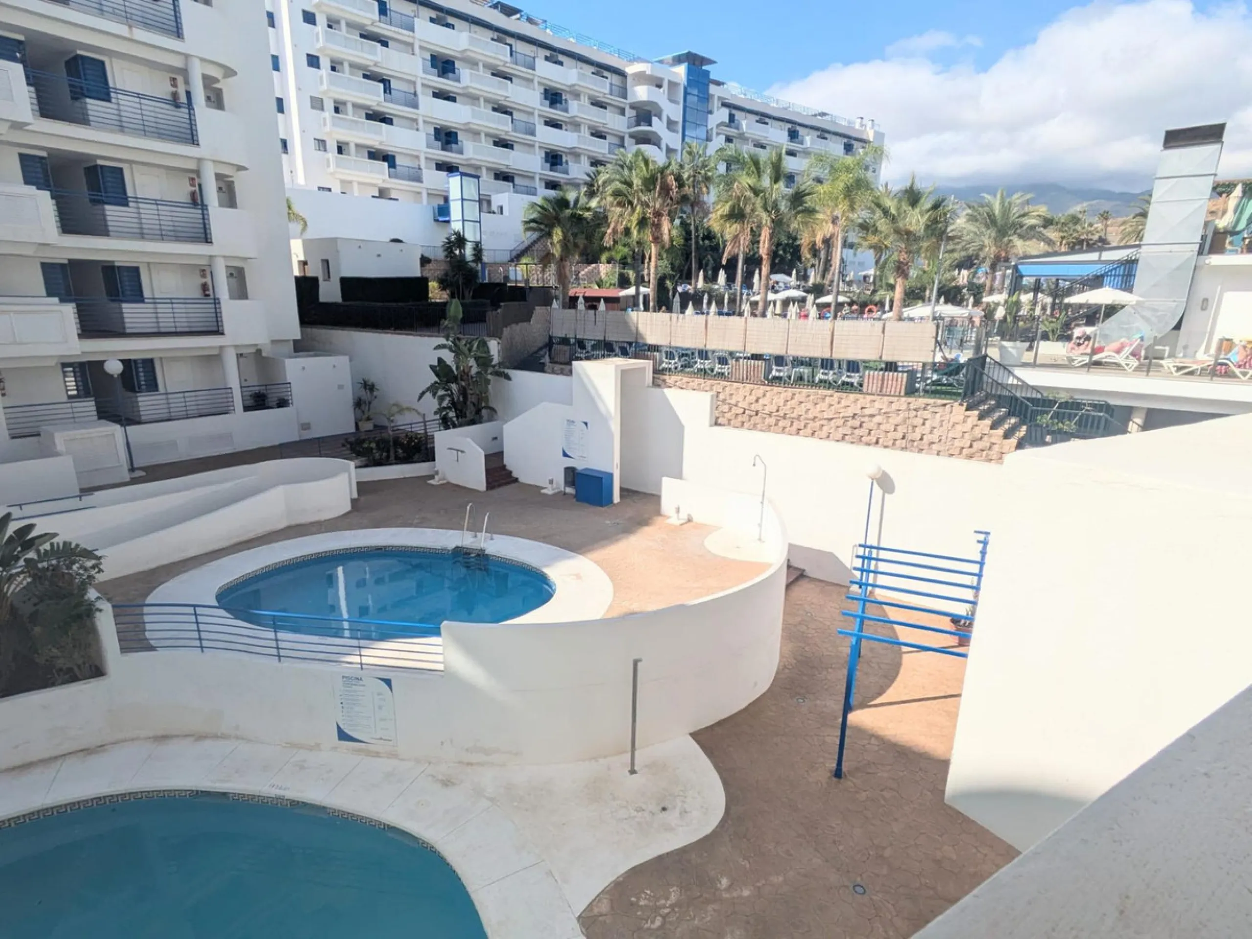 Eng.: Fully equipped apartment with the tourist licence in Benalmadena next to hotel Los Patos and only 150m from the beach!