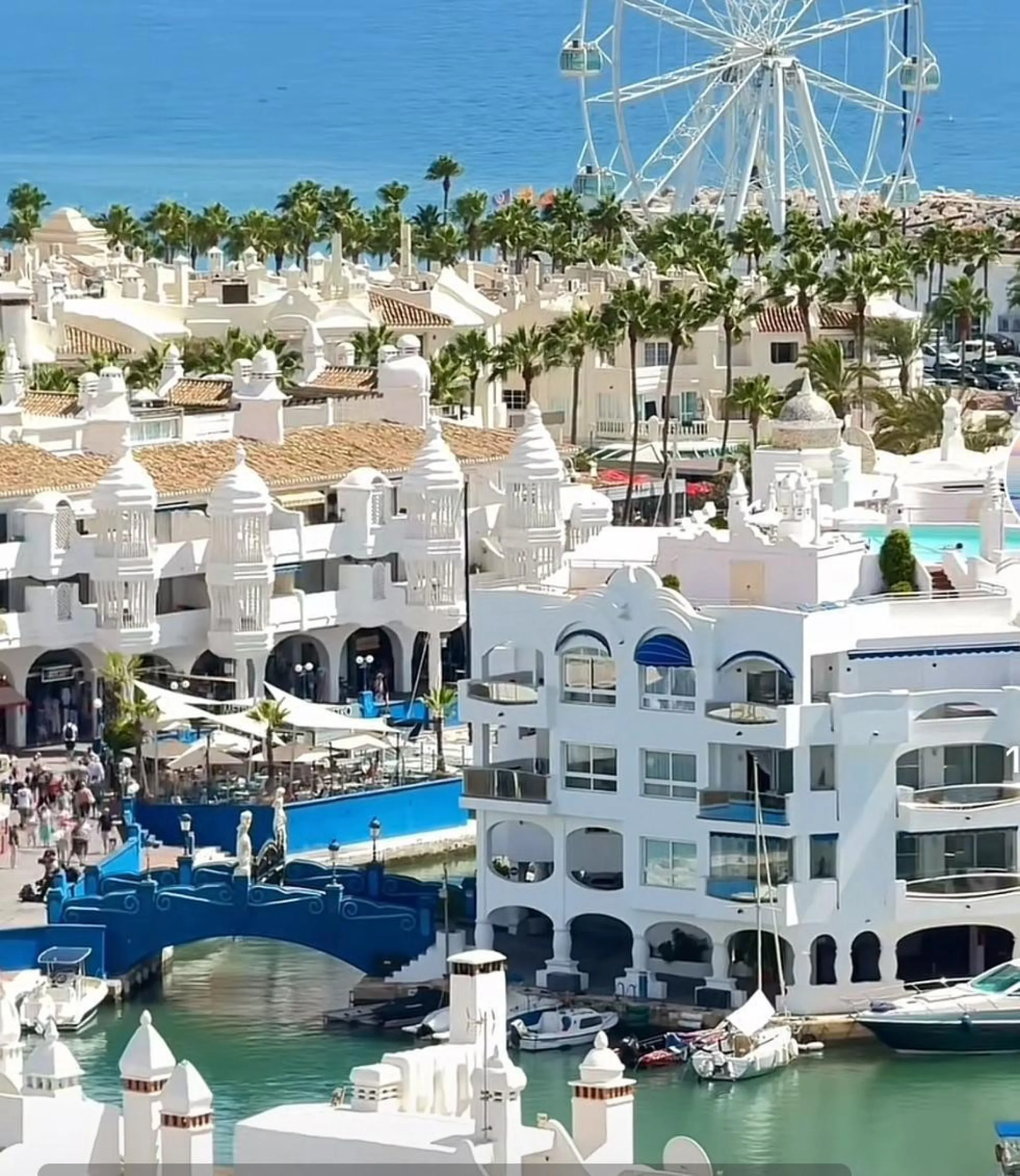 Eng.: Fully equipped apartment with the tourist licence in Benalmadena next to hotel Los Patos and only 150m from the beach!