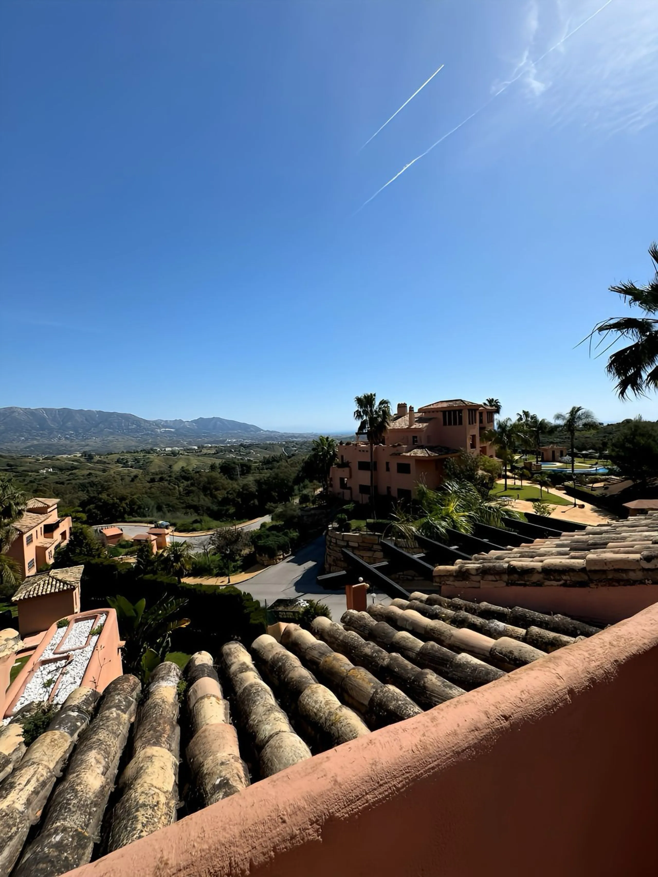 Fabulous Duplex Penthouse in La Mairena, Marbella