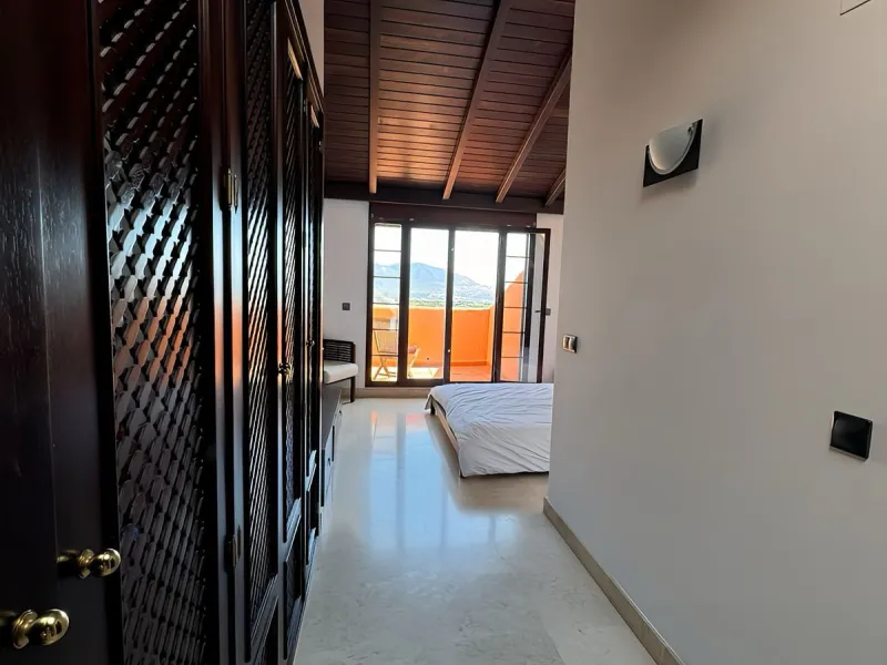 Fabulous Duplex Penthouse in La Mairena, Marbella
