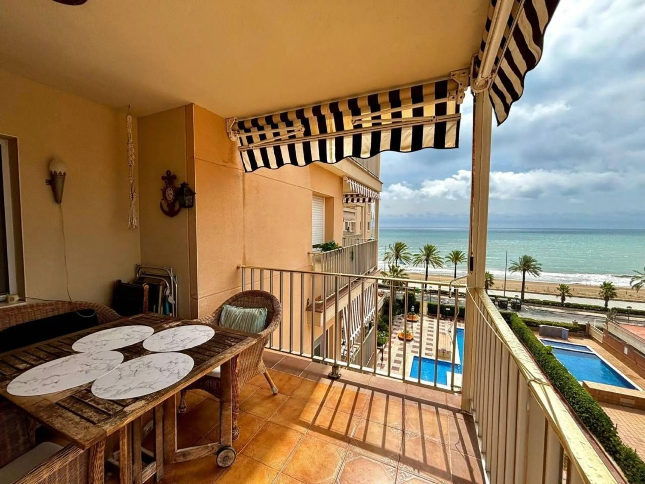 Sea view apartment with renovation project included in Segur de Calafell, Costa Dorada