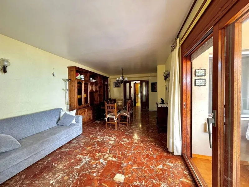 Sea view apartment with renovation project included in Segur de Calafell, Costa Dorada