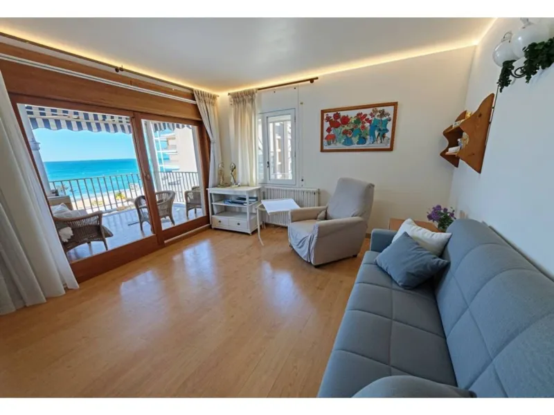 Sea view apartment with renovation project included in Segur de Calafell, Costa Dorada