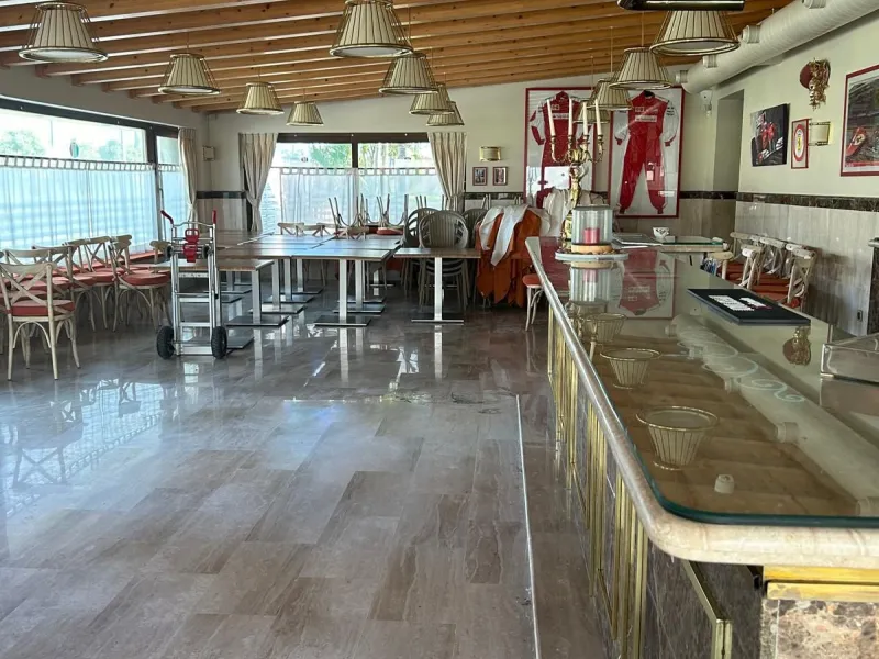 FOR SALE: TWO RESTAURANTS ON THE SAME PLOT – UNIQUE OPPORTUNITY IN EL PARAÍSO, ESTEPONA