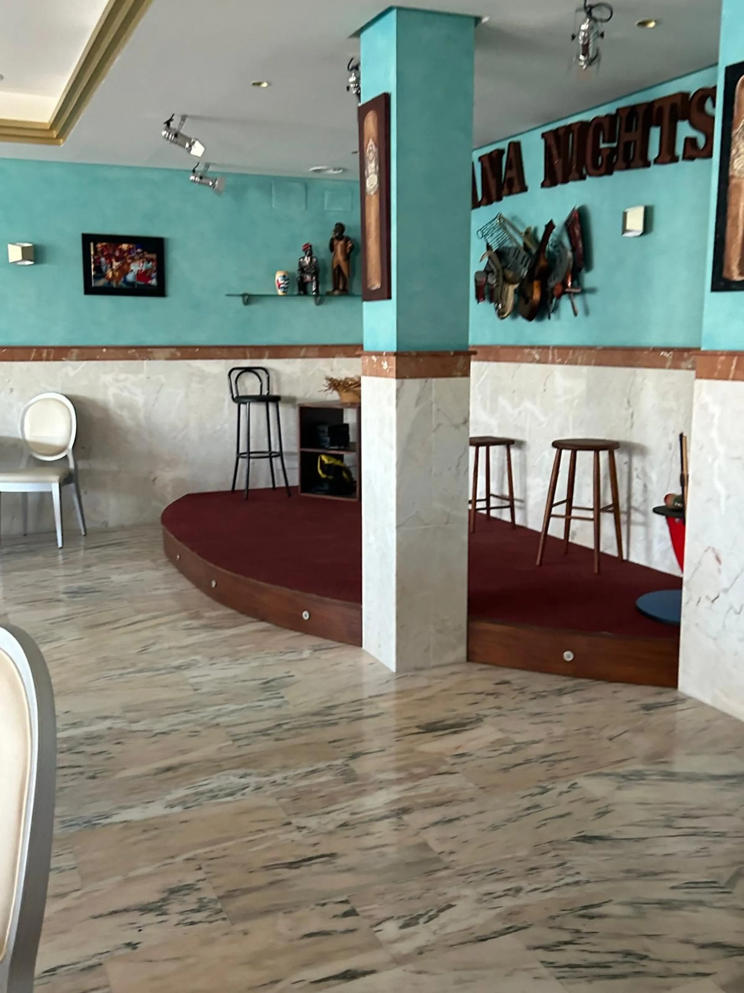 FOR SALE: TWO RESTAURANTS ON THE SAME PLOT – UNIQUE OPPORTUNITY IN EL PARAÍSO, ESTEPONA