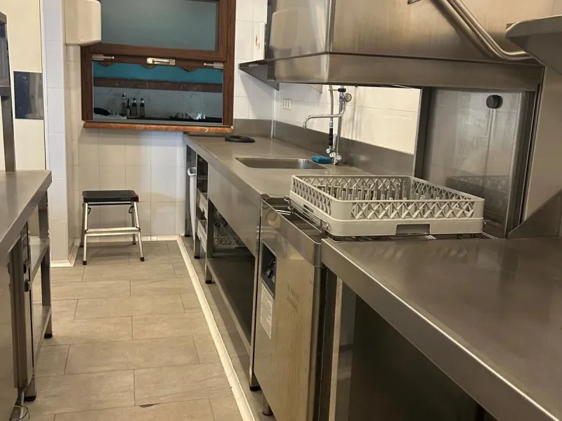 FOR SALE: TWO RESTAURANTS ON THE SAME PLOT – UNIQUE OPPORTUNITY IN EL PARAÍSO, ESTEPONA
