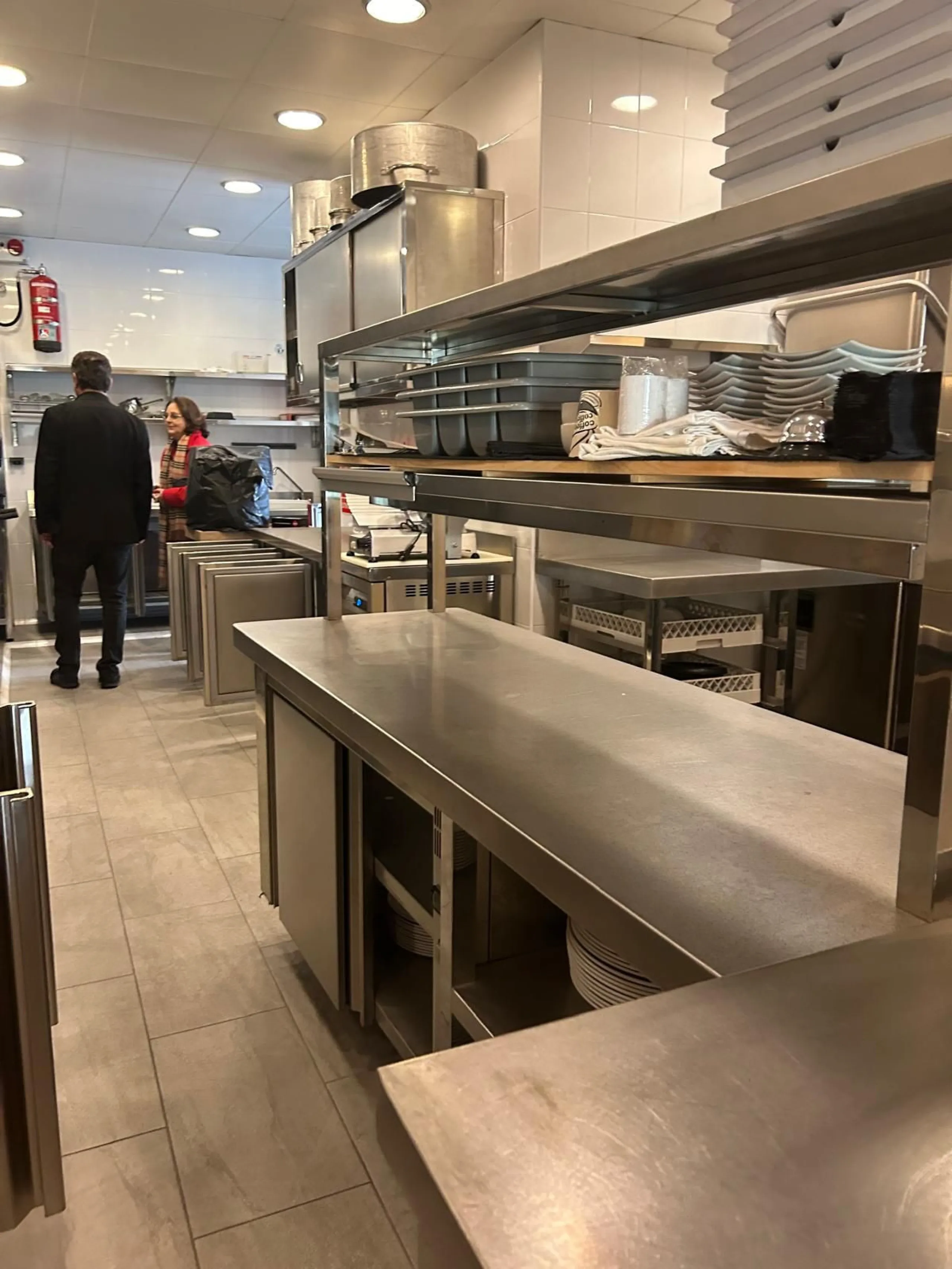 FOR SALE: TWO RESTAURANTS ON THE SAME PLOT – UNIQUE OPPORTUNITY IN EL PARAÍSO, ESTEPONA