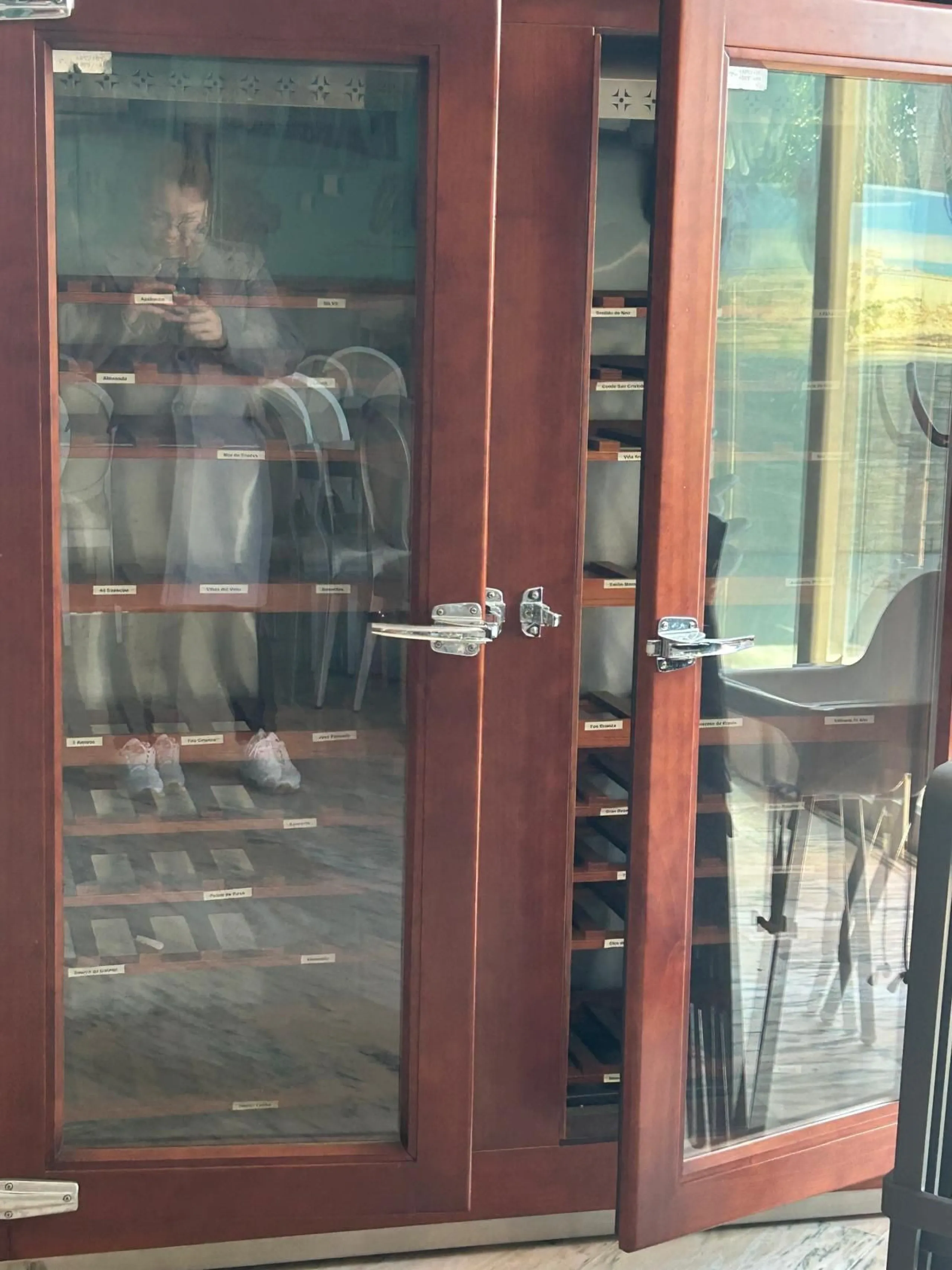 FOR SALE: TWO RESTAURANTS ON THE SAME PLOT – UNIQUE OPPORTUNITY IN EL PARAÍSO, ESTEPONA