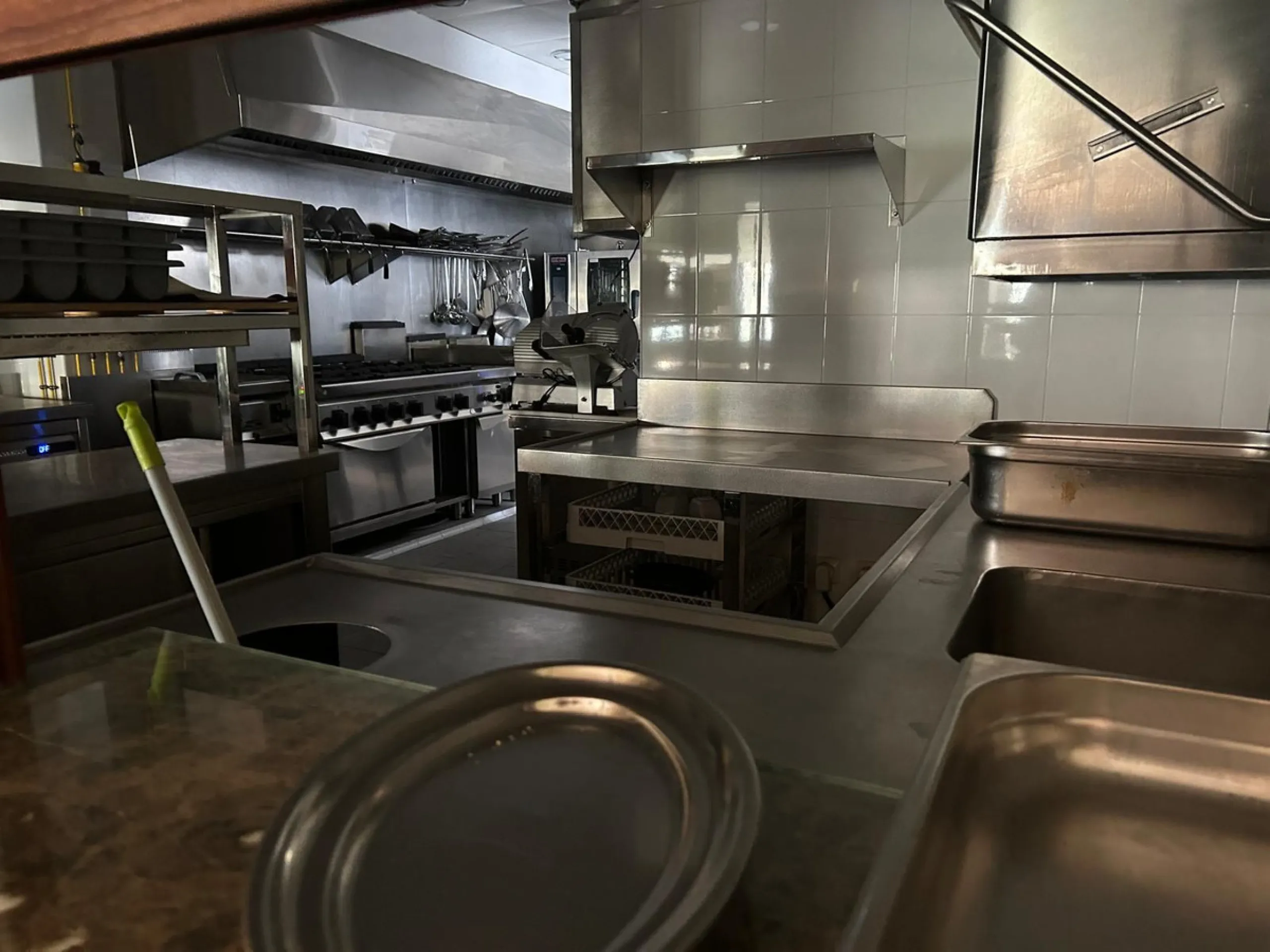 FOR SALE: TWO RESTAURANTS ON THE SAME PLOT – UNIQUE OPPORTUNITY IN EL PARAÍSO, ESTEPONA