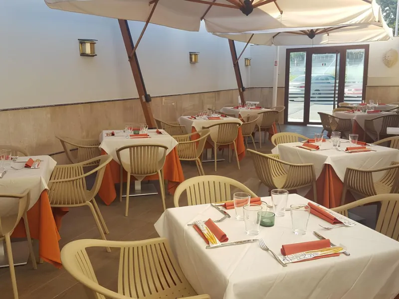 FOR SALE: TWO RESTAURANTS ON THE SAME PLOT – UNIQUE OPPORTUNITY IN EL PARAÍSO, ESTEPONA
