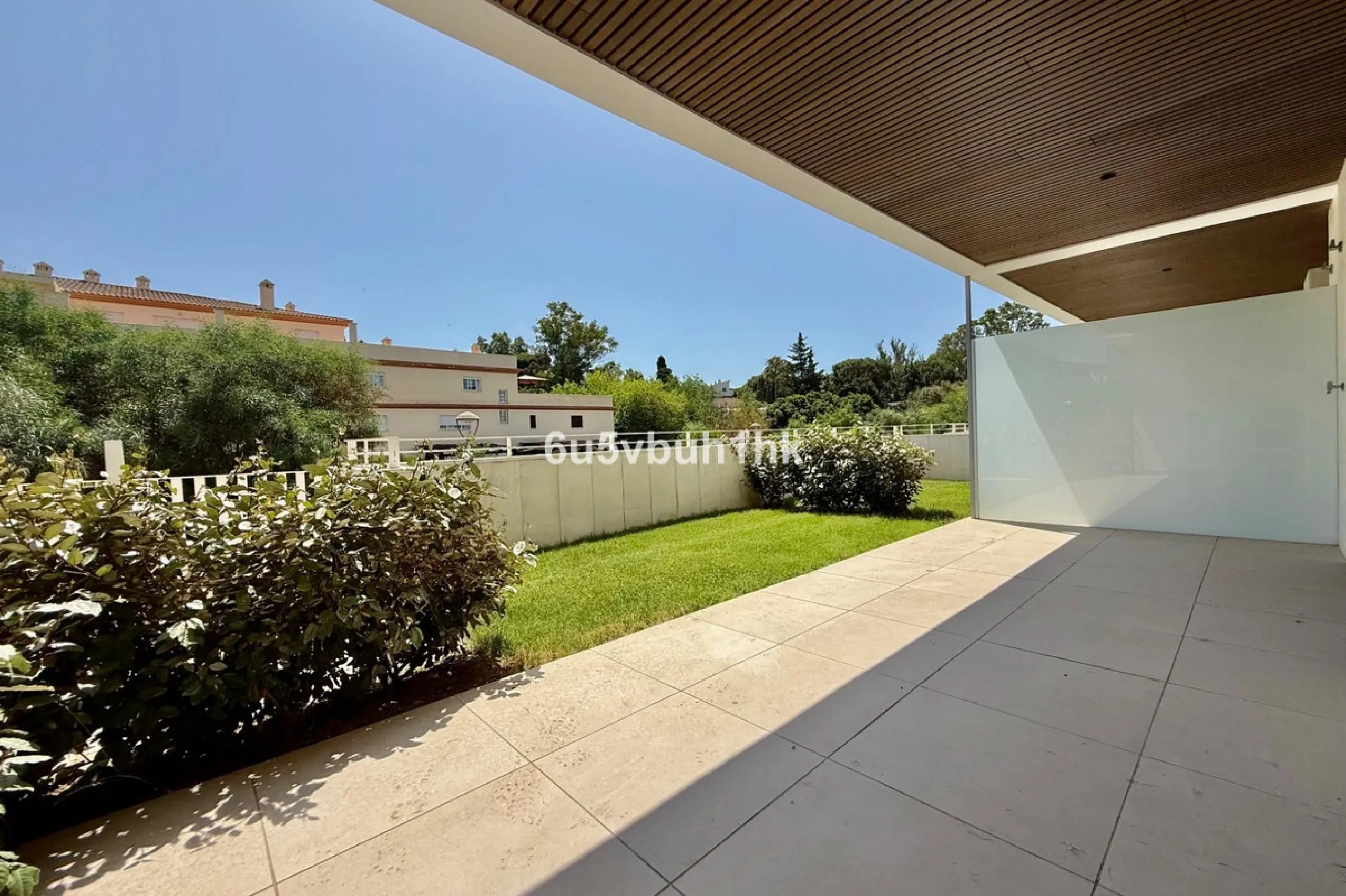 Welcome to your new home just 300 metres from one of Marbella's finest beaches, where modern comfort meets relaxed coastal living. This beautiful ground-floor apartment is located in an elegant and contemporary residential community designed to offer conv