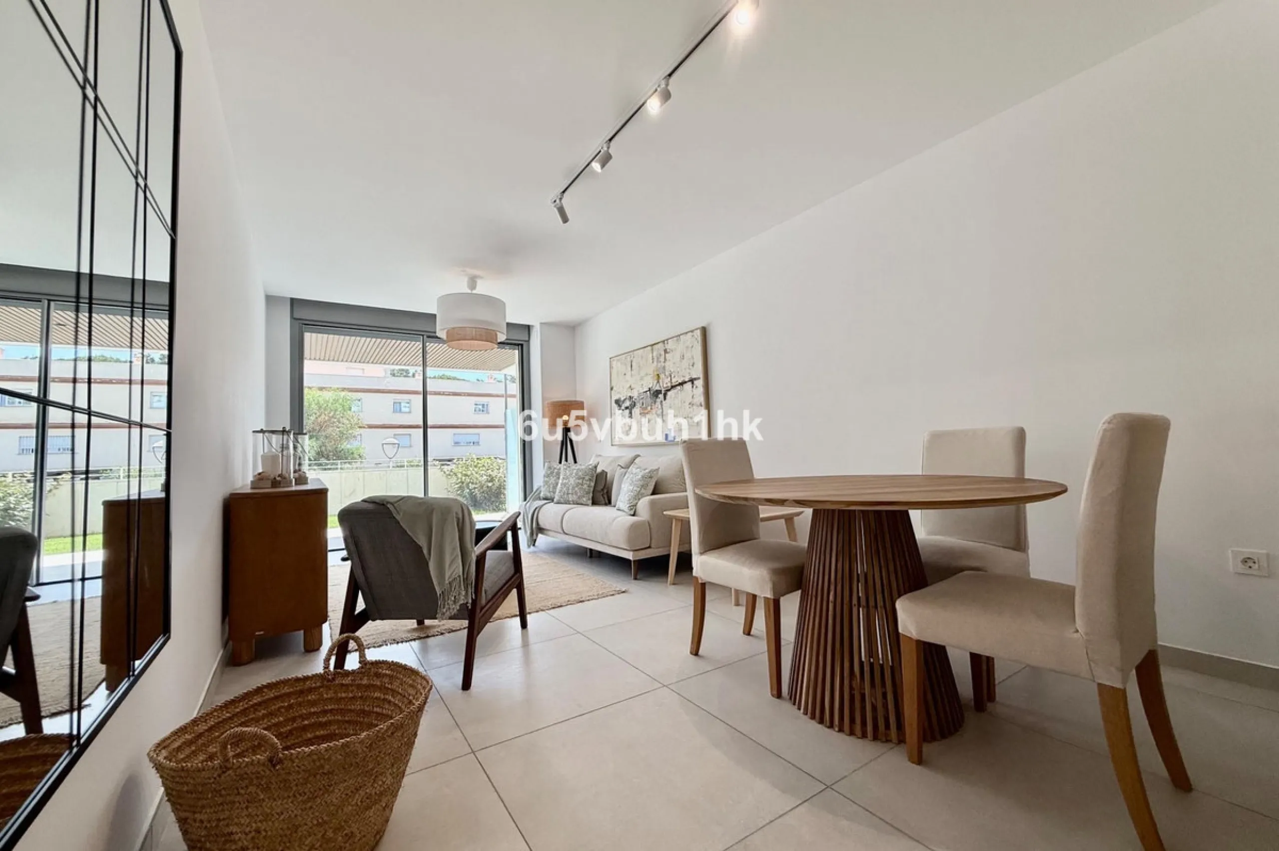 Welcome to your new home just 300 metres from one of Marbella's finest beaches, where modern comfort meets relaxed coastal living. This beautiful ground-floor apartment is located in an elegant and contemporary residential community designed to offer conv