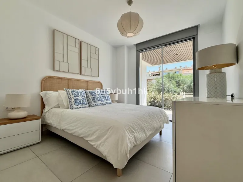 Welcome to your new home just 300 metres from one of Marbella's finest beaches, where modern comfort meets relaxed coastal living. This beautiful ground-floor apartment is located in an elegant and contemporary residential community designed to offer conv