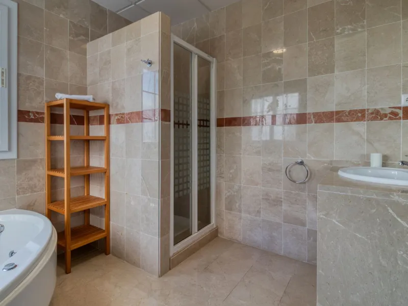 Very spacious home in the scenic Golf Resort near Malaga.
