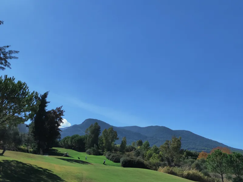 Very spacious home in the scenic Golf Resort near Malaga.