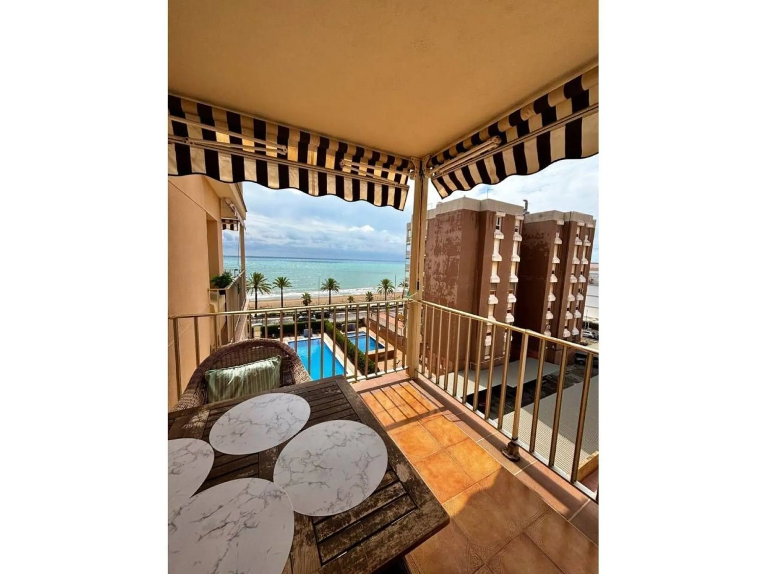 Sea view apartment with renovation project included in Segur de Calafell, Costa Dorada
