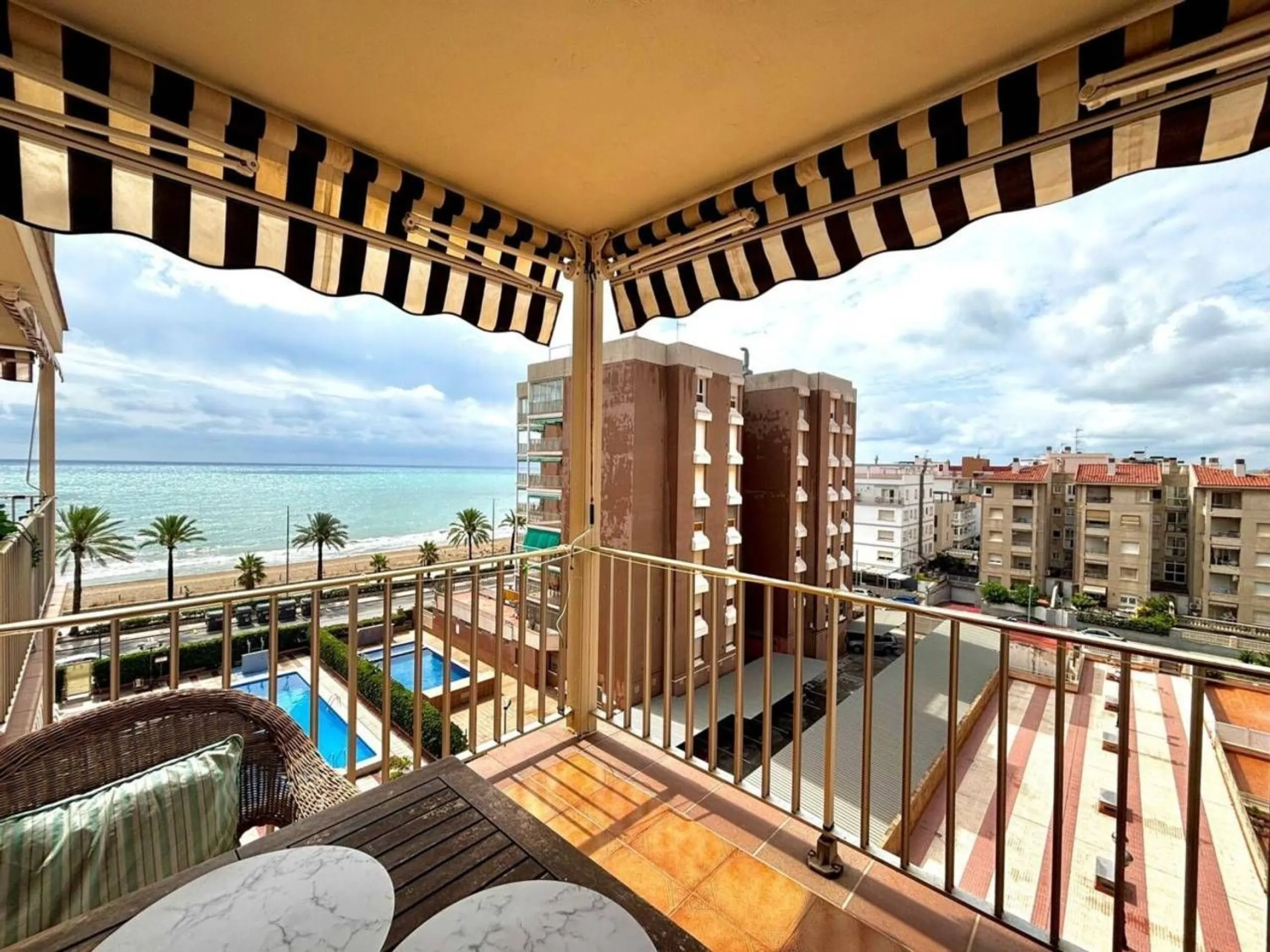 Sea view apartment with renovation project included in Segur de Calafell, Costa Dorada