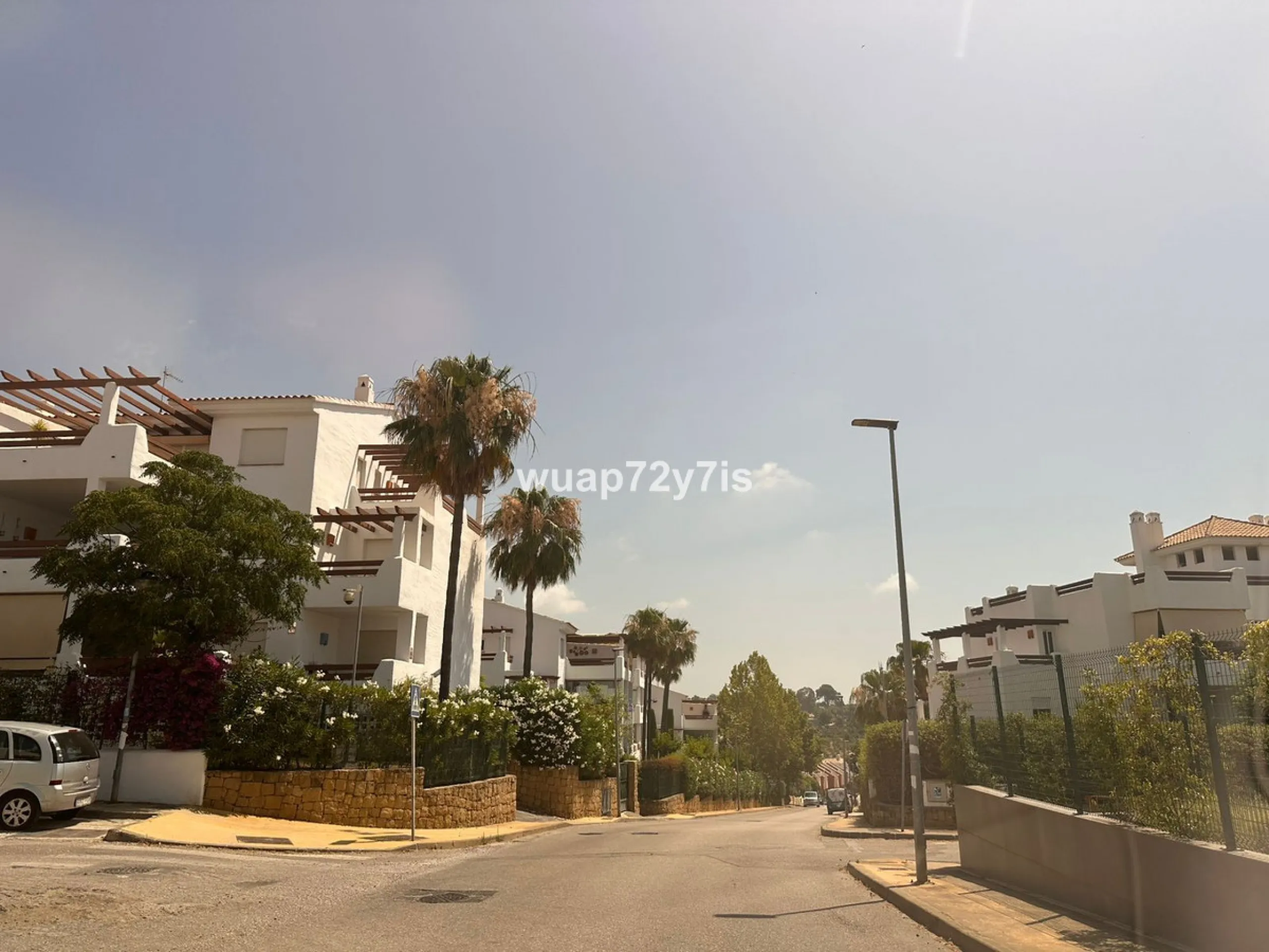 An extraordinary opportunity to acquire a spacious plot of land ideally located between Estepona and Marbella, offering stunning sea and mountain views. Just 5 minutes from the charming town of Estepona, 10–15 minutes from the iconic Puerto Banús, and 20 
