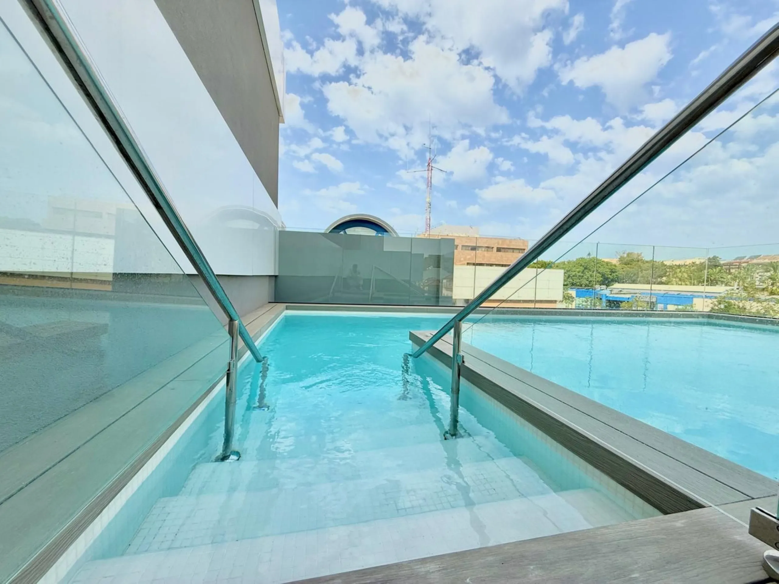 Stunning Luxury Apartment in the Iconic Edificio España, Prime Location in the Heart of Fuengirola