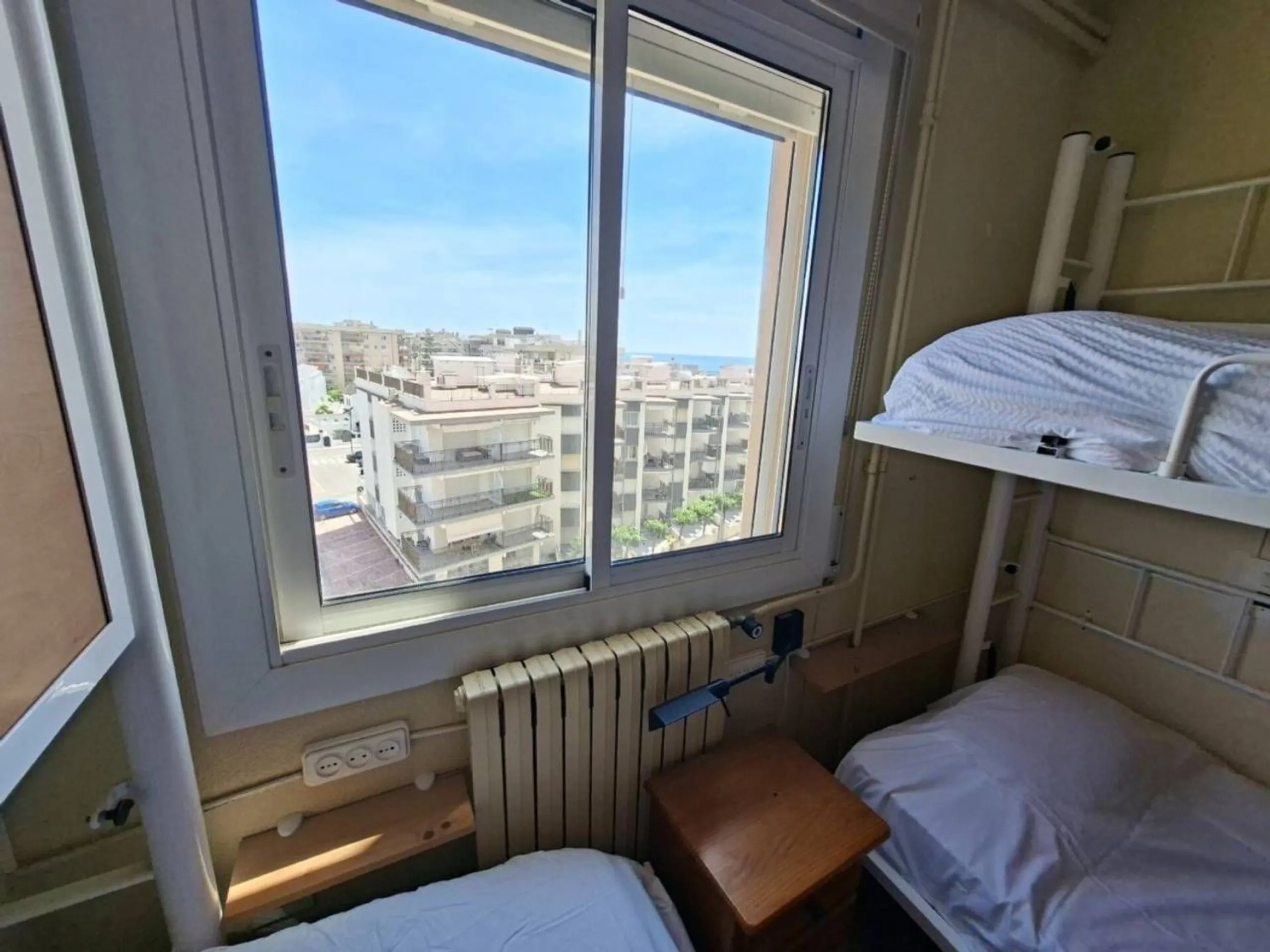 Sea view apartment with renovation project included in Segur de Calafell, Costa Dorada