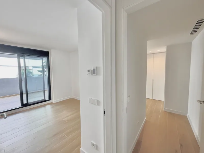 Stunning Luxury Apartment in the Iconic Edificio España, Prime Location in the Heart of Fuengirola