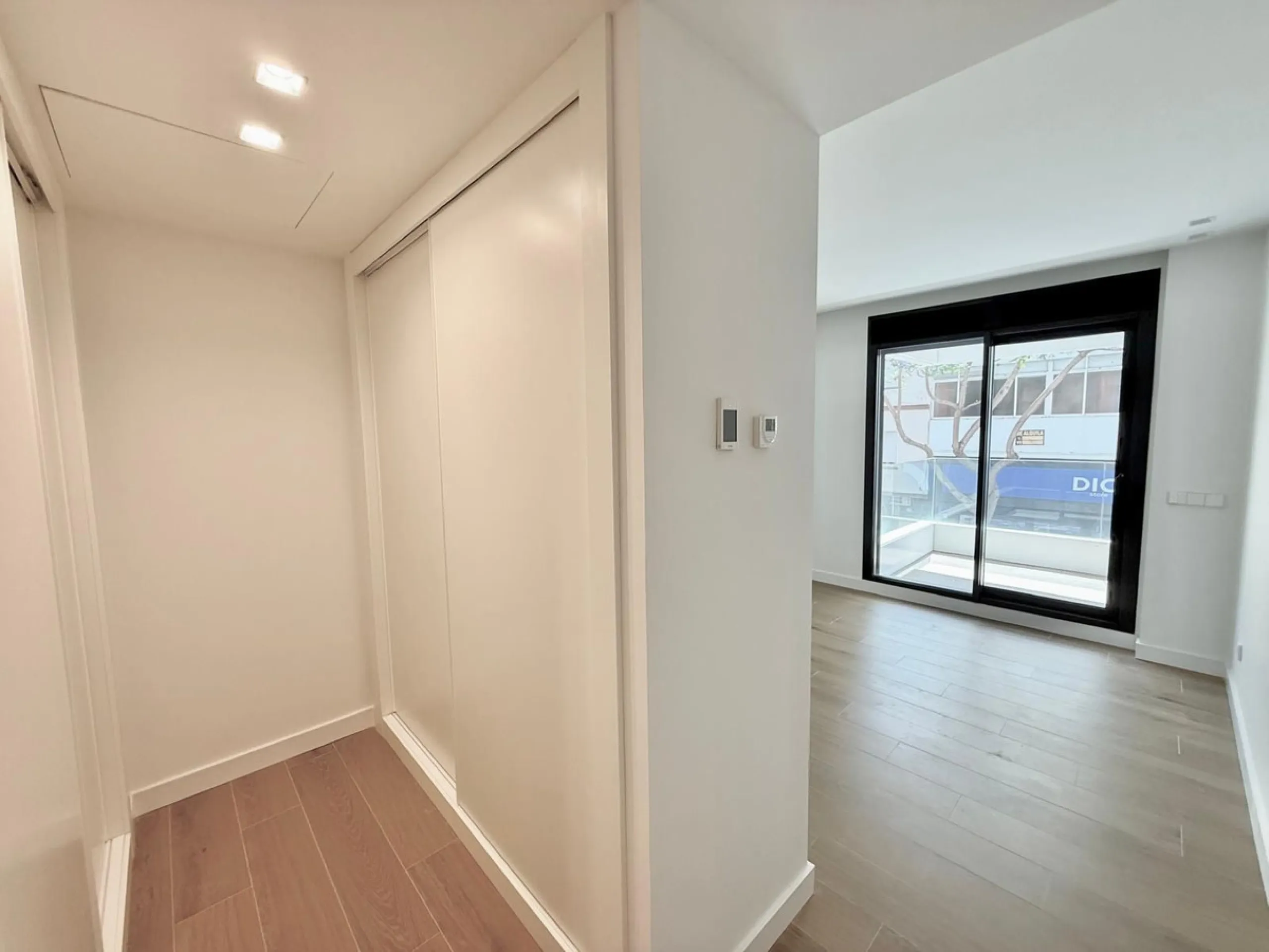 Stunning Luxury Apartment in the Iconic Edificio España, Prime Location in the Heart of Fuengirola