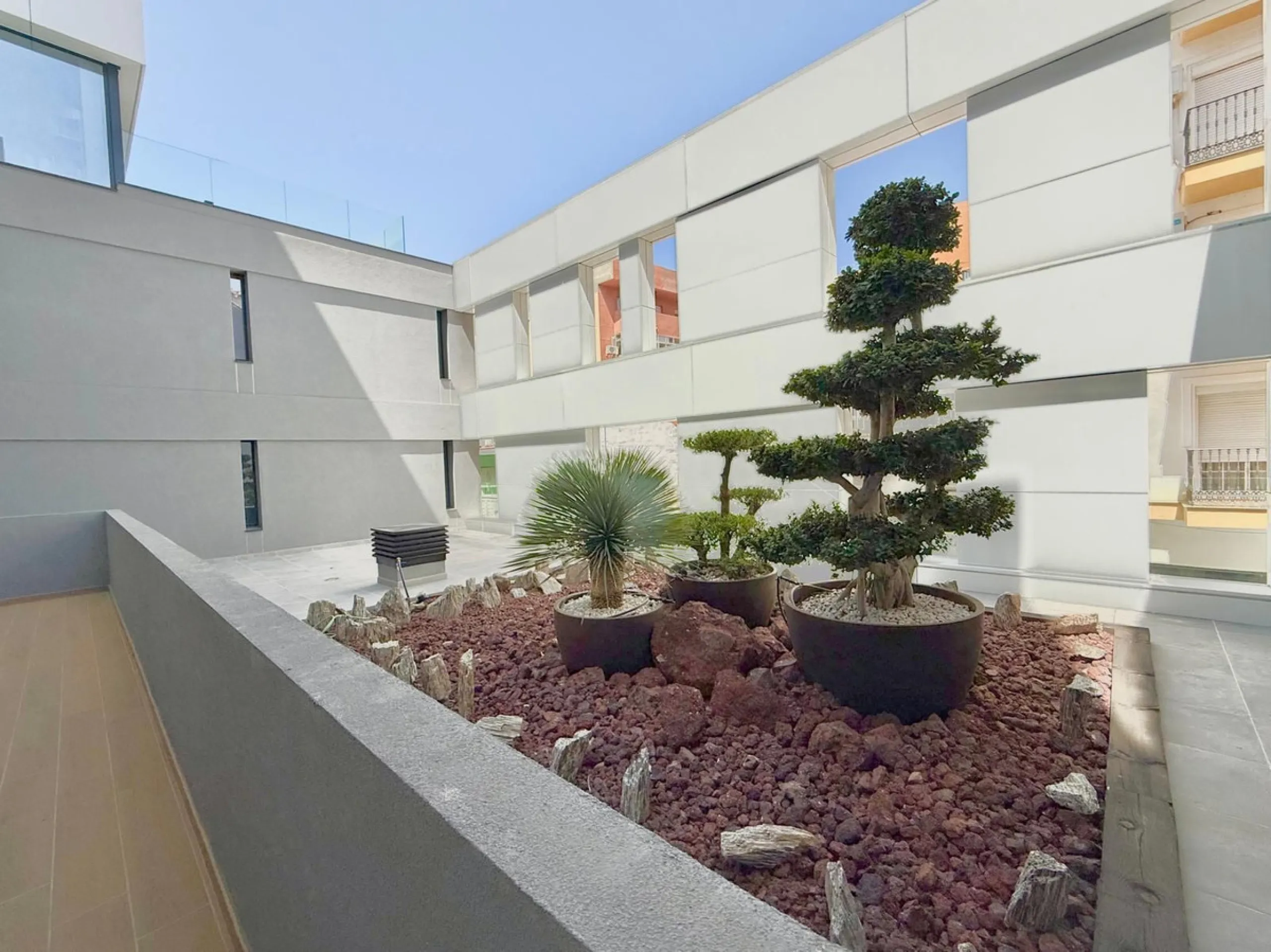 Stunning Luxury Apartment in the Iconic Edificio España, Prime Location in the Heart of Fuengirola