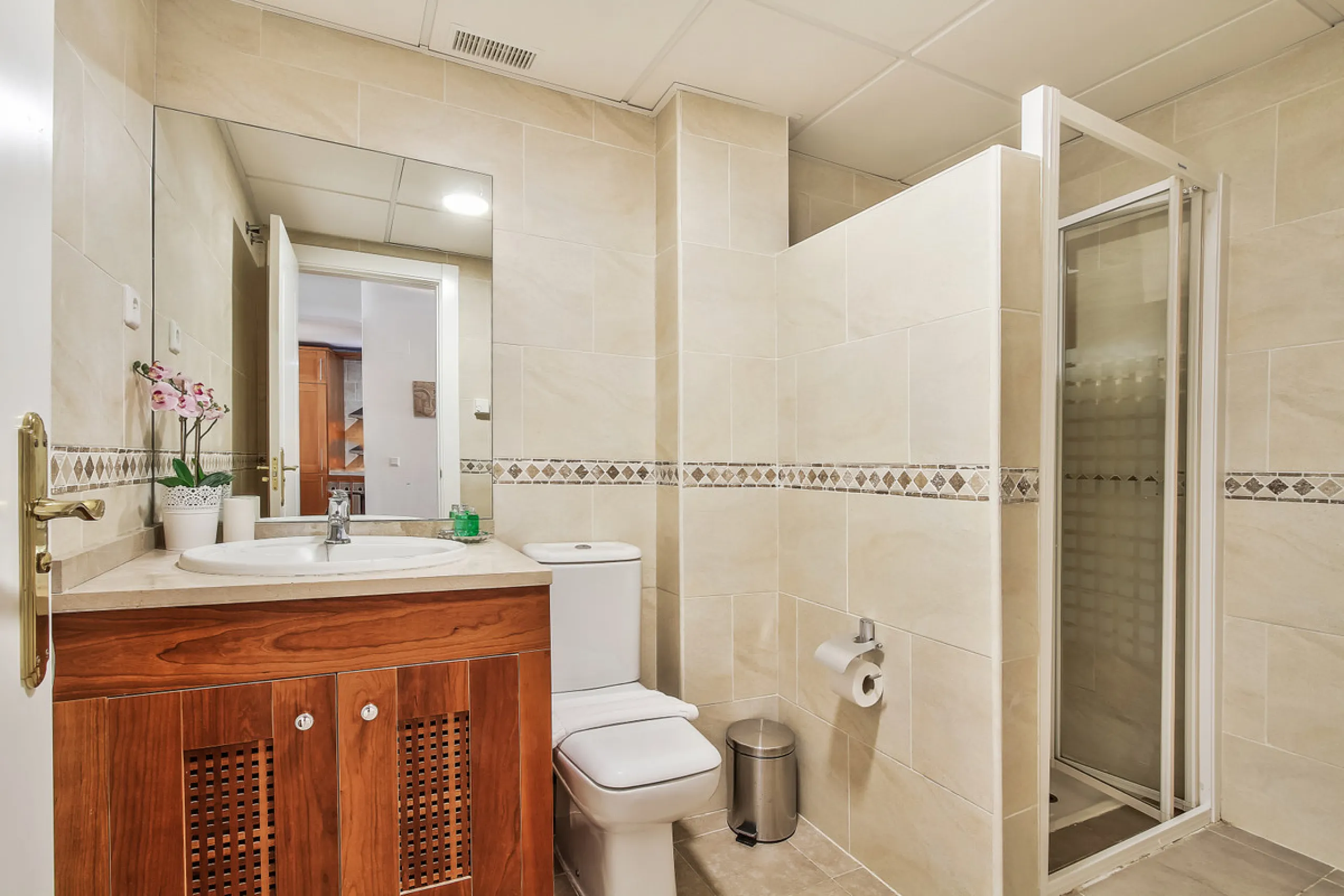 Wonderful house has just been put up for sale in the scenic Golf Resort near Malaga.