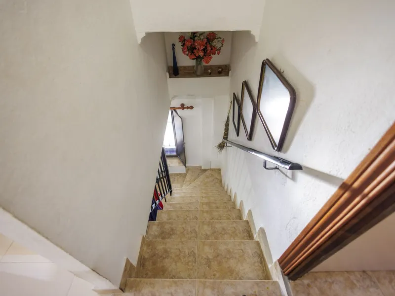 For sale: a characterful and authentic Spanish finca just 15 minutes from the lively village of Pizarra, right in the heart of Andalusia. This unique property boasts an impressive 63,766 m² of private land and features two fully independent homes — ideal 