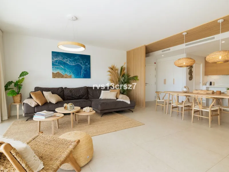 Apartment - Middle Floor Apartment в продаже в Benahavís, Málaga. В доме 2 спален и 2 ванных комнат. Площадь дома 112 м². Площадь участка 92 м²