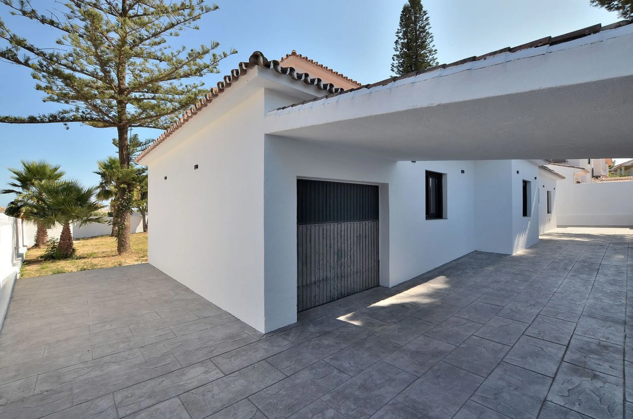 DREAM VILLA RENOVATED IN EL COTO (MIJAS)