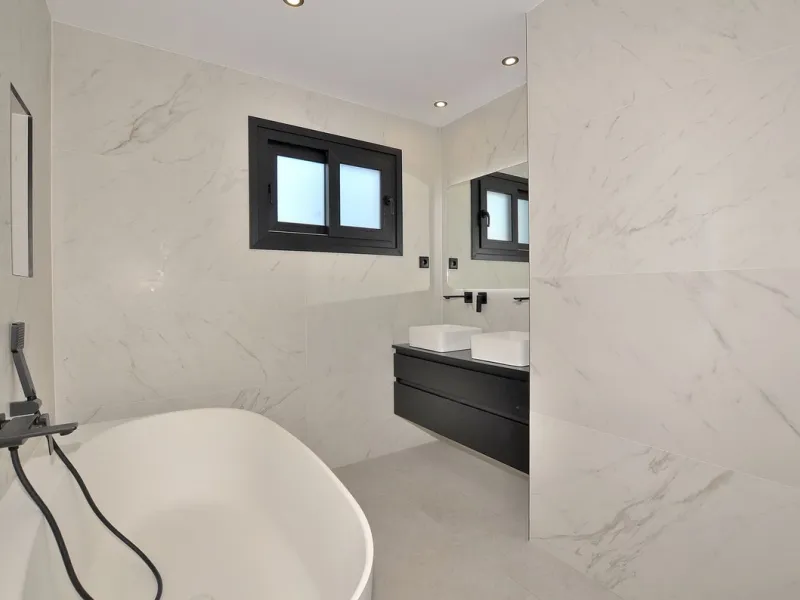 DREAM VILLA RENOVATED IN EL COTO (MIJAS)