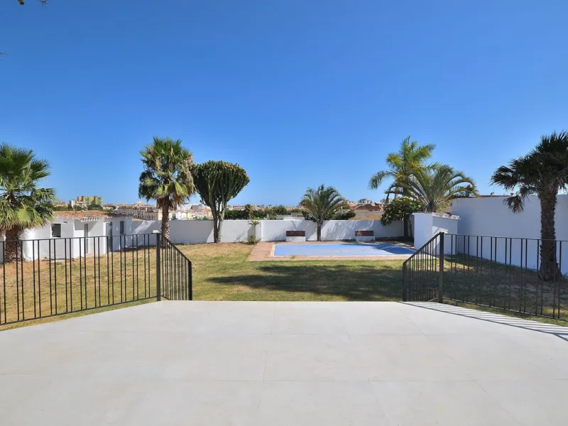 DREAM VILLA RENOVATED IN EL COTO (MIJAS)