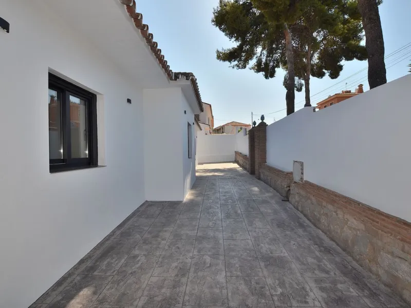 DREAM VILLA RENOVATED IN EL COTO (MIJAS)