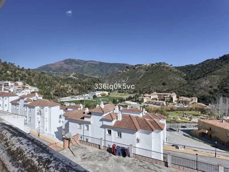 House - Townhouse в продаже в Benahavís, Málaga. В доме 3 спален и 3 ванных комнат. Площадь дома 133 м²