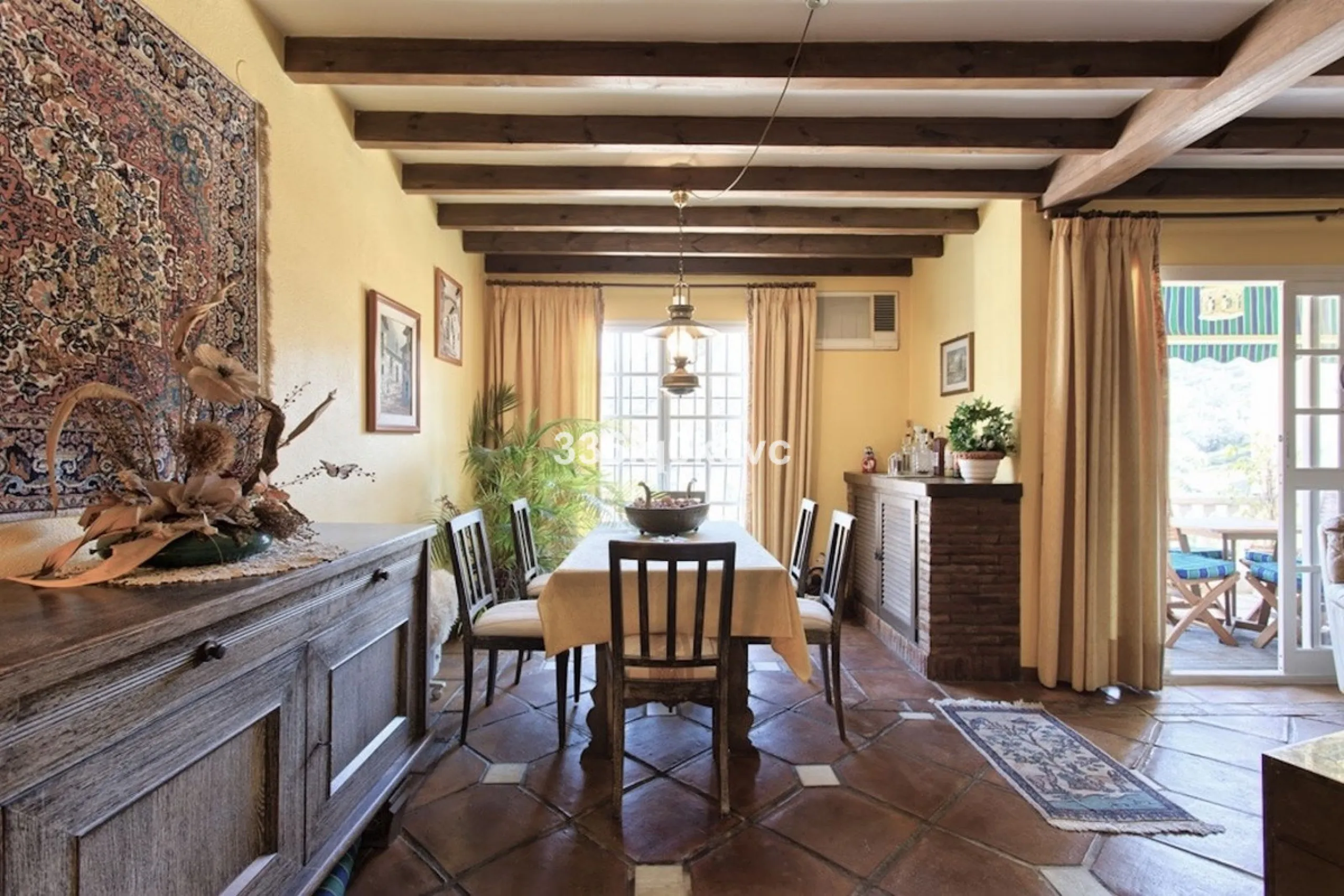 House - Townhouse в продаже в Benahavís, Málaga. В доме 3 спален и 3 ванных комнат. Площадь дома 133 м²