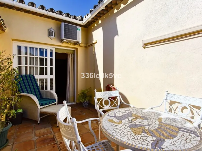House - Townhouse в продаже в Benahavís, Málaga. В доме 3 спален и 3 ванных комнат. Площадь дома 133 м²