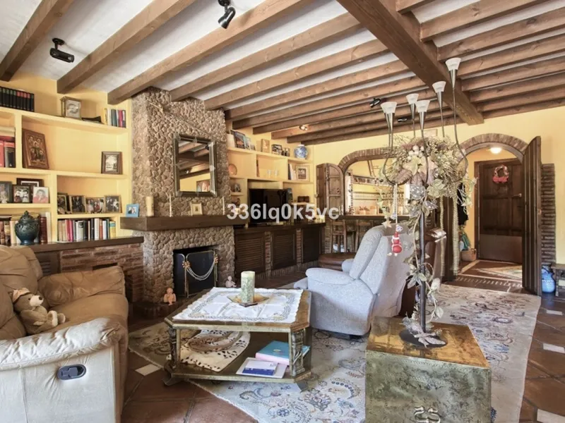 House - Townhouse в продаже в Benahavís, Málaga. В доме 3 спален и 3 ванных комнат. Площадь дома 133 м²
